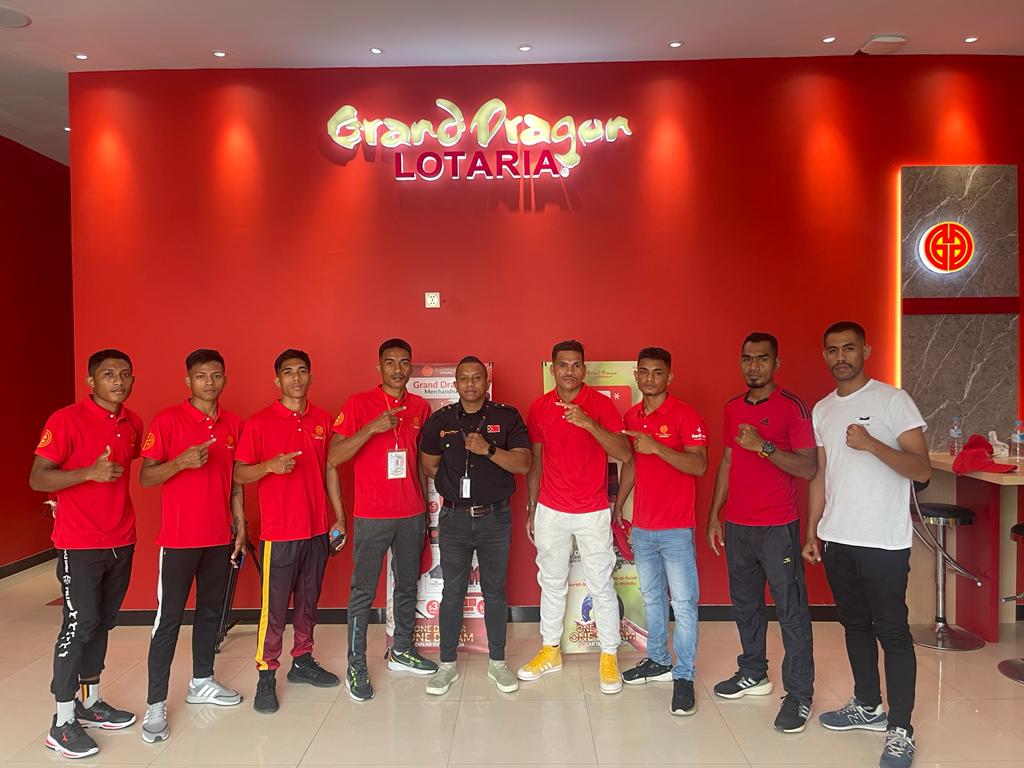 Grand Dragon Lotaria apoiu Atleta Federasaun Boxe Timor-Leste ba iha Kupang NTT
